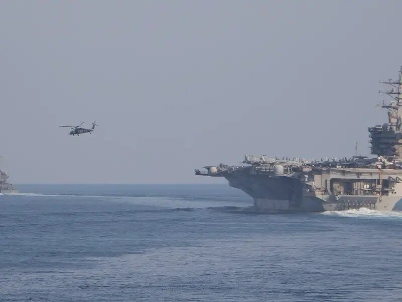 ناوگان پنجم آمریکا: ناوگروه آیزنهاور در آب‌های خلیج فارس در حال حرکت است