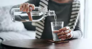 باورهای غلط و درست درباره نوشیدن آب | پایگاه خبری لوقمه | Lughme