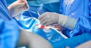 این جراحی برای اولین بار در ایران روی مغز دختر ۱۲ ساله انجام شد | پایگاه خبری لوقمه | Lughme