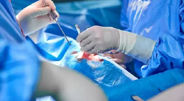این جراحی برای اولین بار در ایران روی مغز دختر ۱۲ ساله انجام شد | پایگاه خبری لوقمه | Lughme